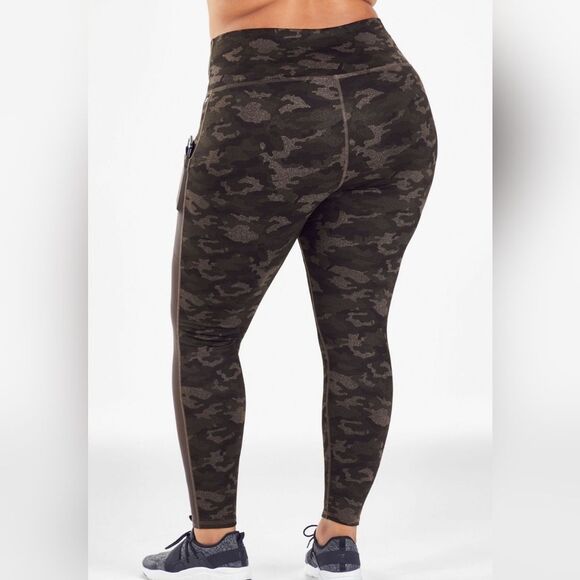 🐢 Fabletics Powerhold High Waisted Pocket Mesh Camo Leggings SIZE XXL - Picture 3 of 15
